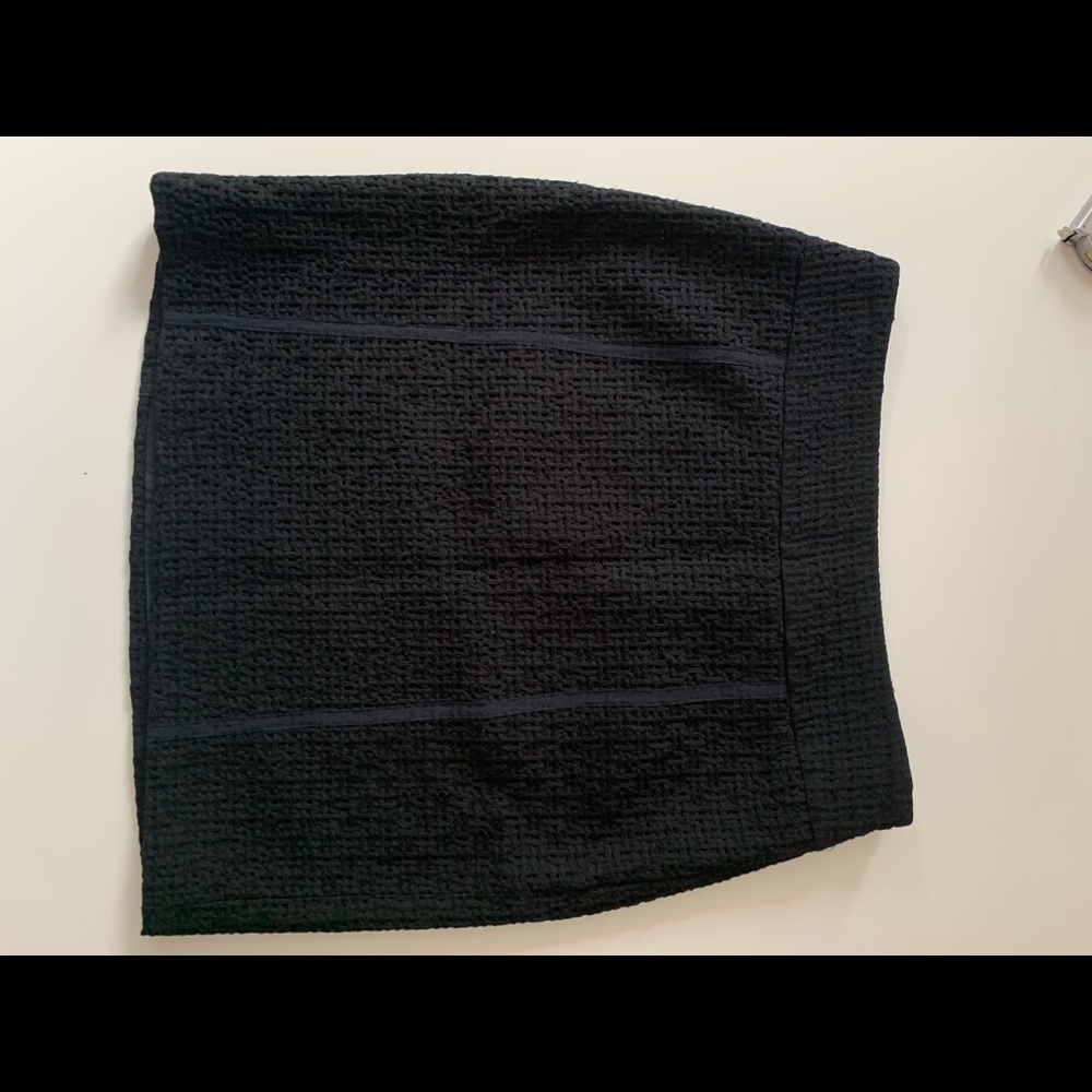 Anne Taylor Loft textured skirt - size 0